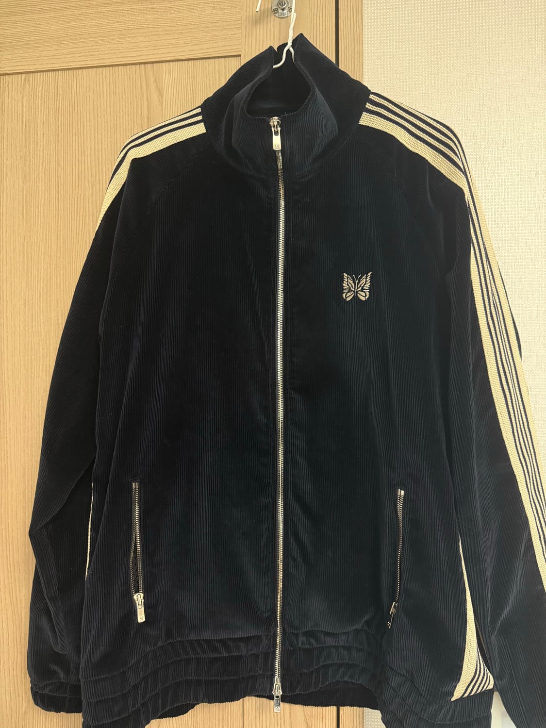 니들스 코듀로이 트랙자켓 (네이비) 상품이미지2