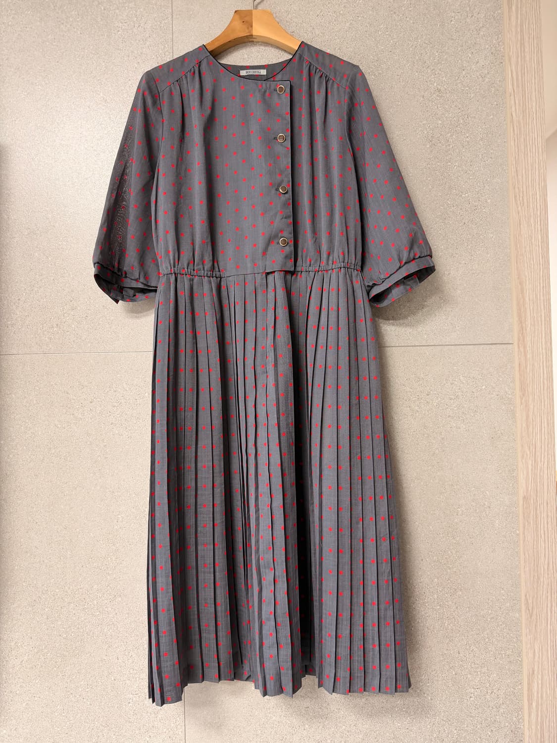그레이 땡땡이 플리츠 원피스 상품이미지1