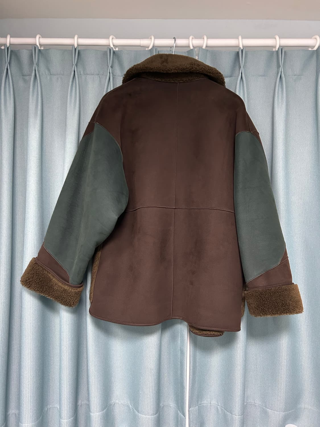 아모멘토 리버시블 무스탕 상품이미지3