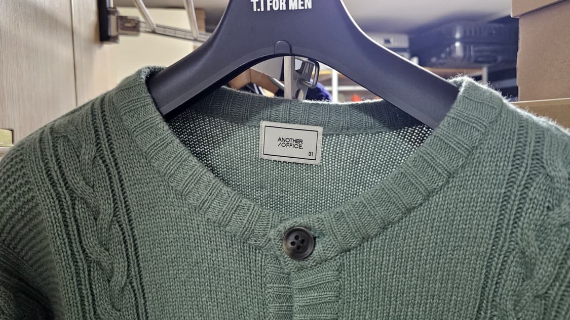 어나더오피스 건지 가디건 라이트그린 1(95)사이즈 상품이미지2