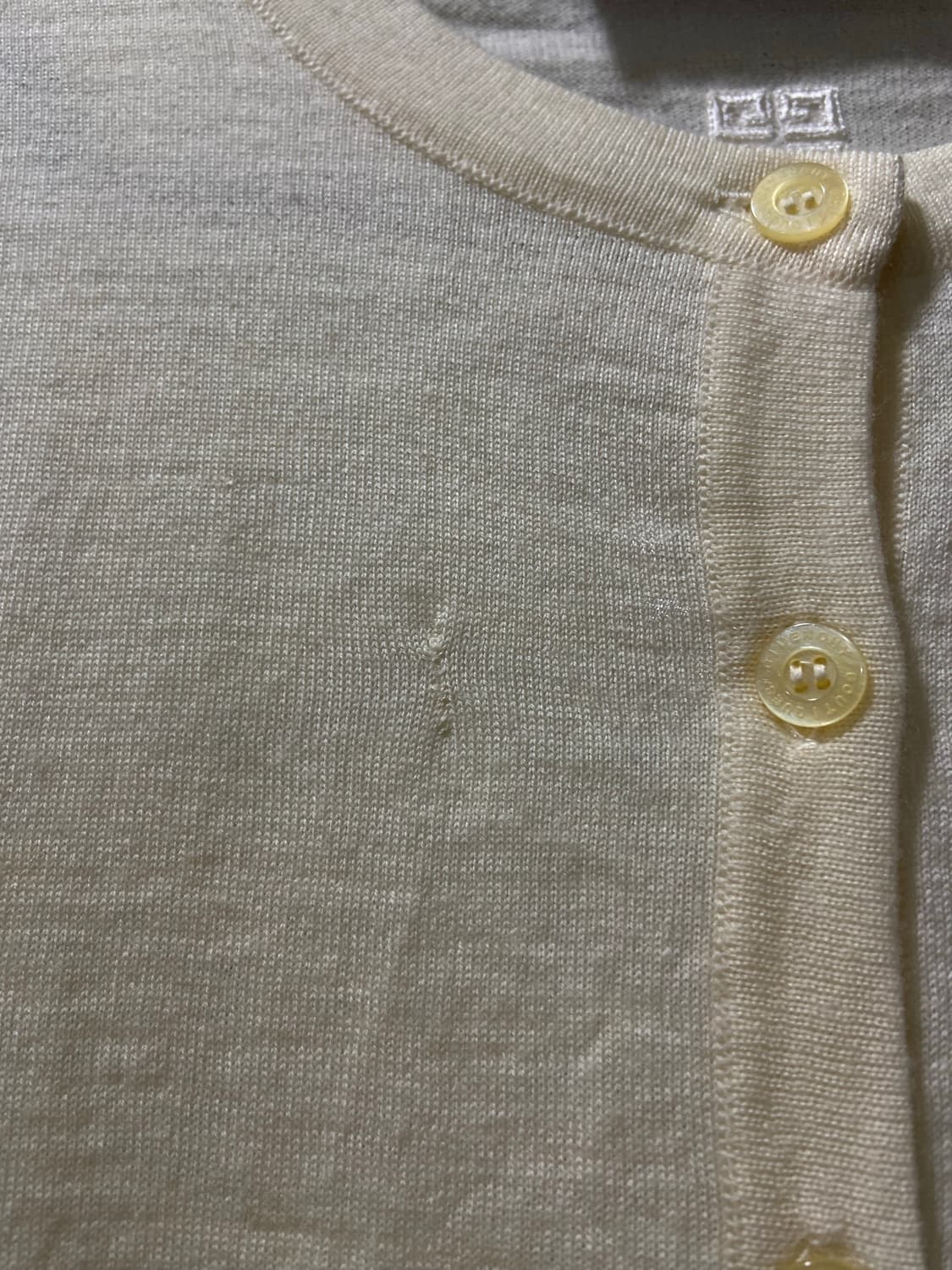 90s GIVENCHY 지방시 아이보리 컬러 가디건 상품이미지3