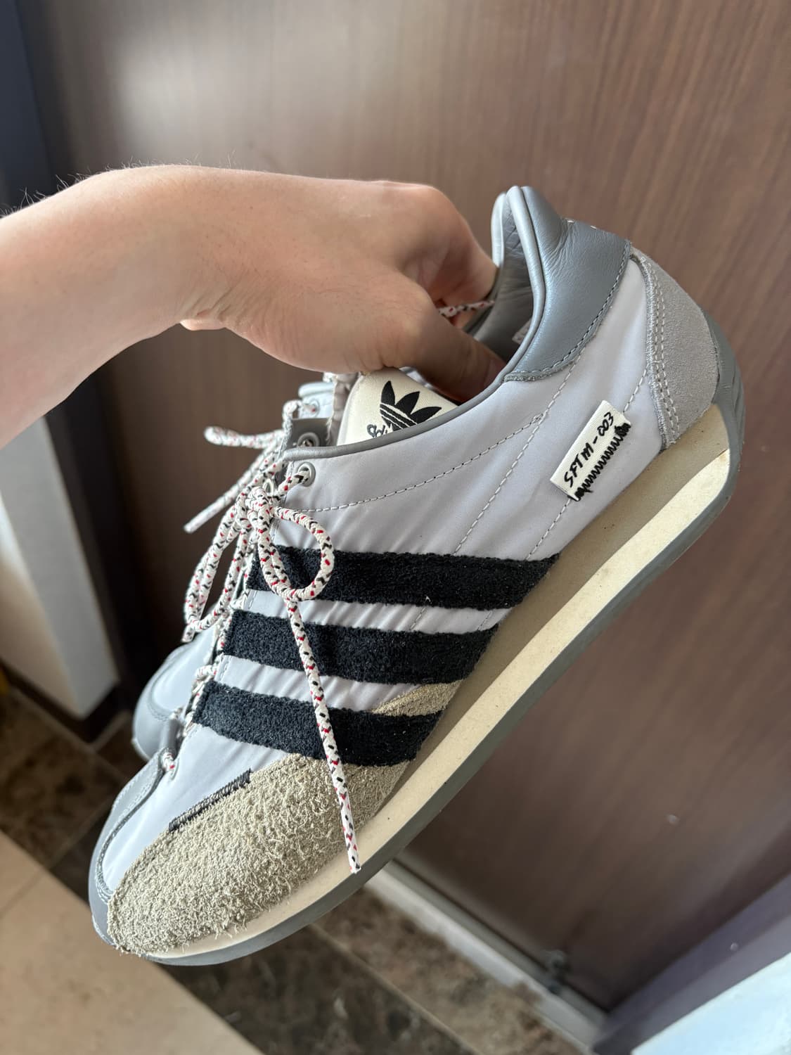 아디다스 송포더뮤트 컨트리 265사이즈 상품이미지3