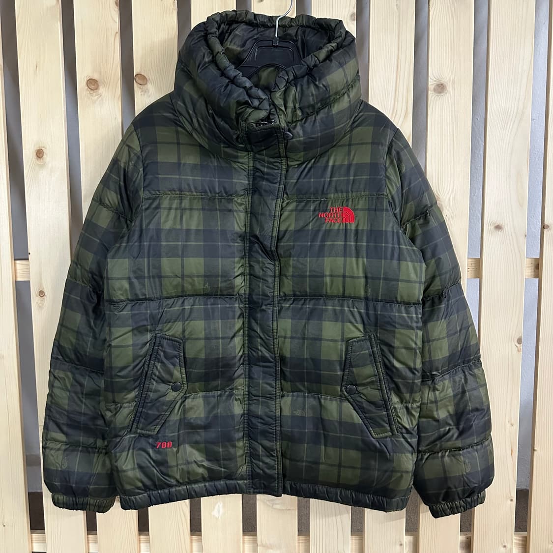 (S) 노스페이스 700 카키 체크 패딩 상품이미지1