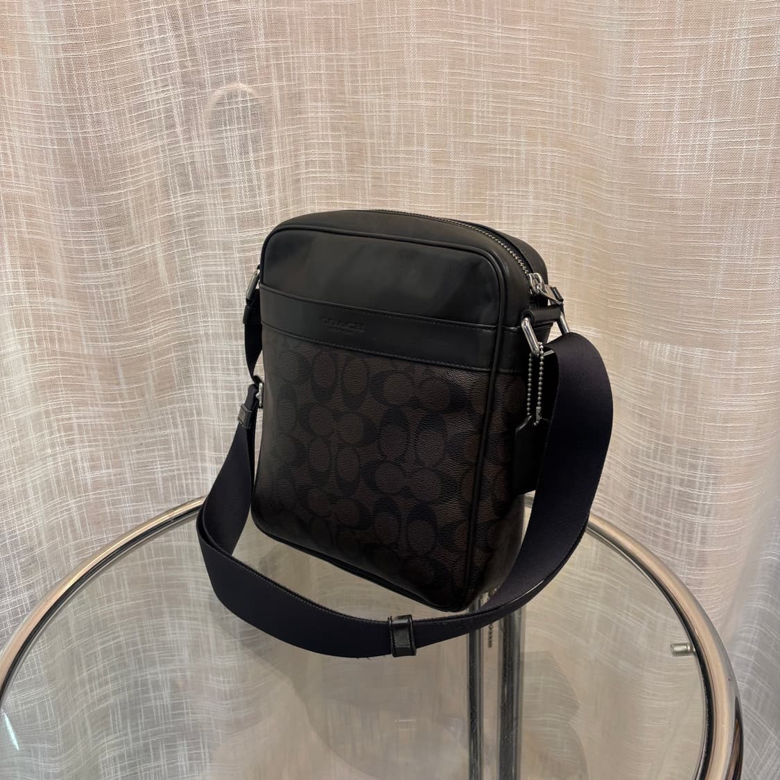 정품 코치 시그니처 남성 크로스백      상품이미지2