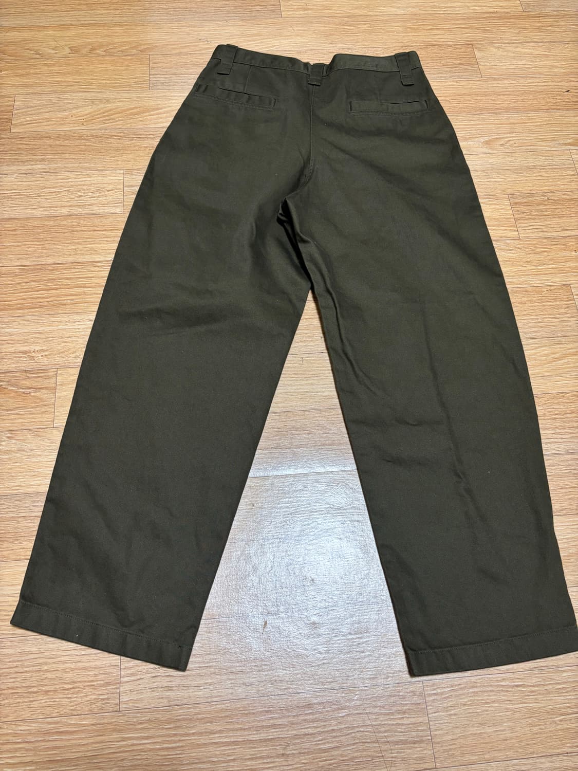 유니클로 U 올리브 와이드 팬츠 31인치 상품이미지1