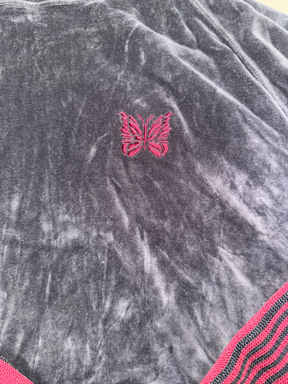 니들스 트랙 후드 벨루어 차콜 M 상품이미지4