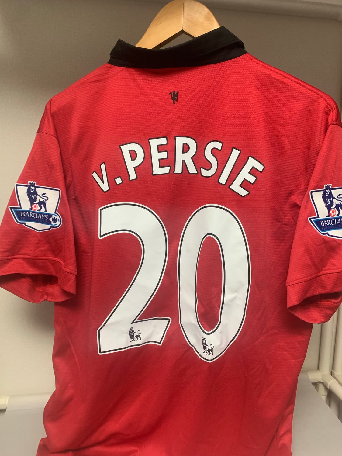 맨체스터 유나이티드 13/14 홈 NO.20 반페르시 상품이미지2