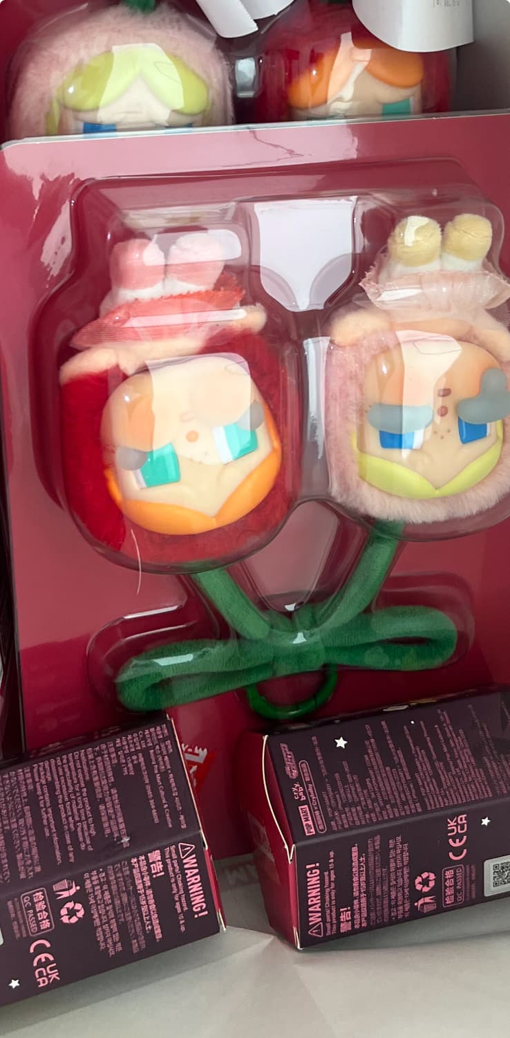 Pop Mart Crybaby Crying For Love Series  상품이미지2