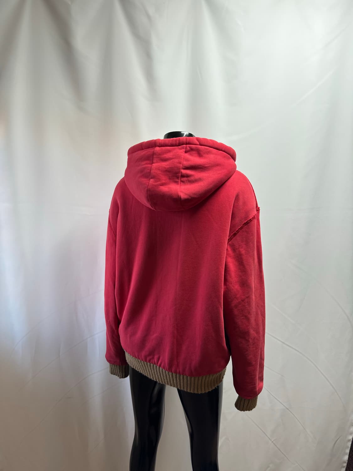 tbj jeans co / y2k 프린팅 플러프 후드 집업 상품이미지3