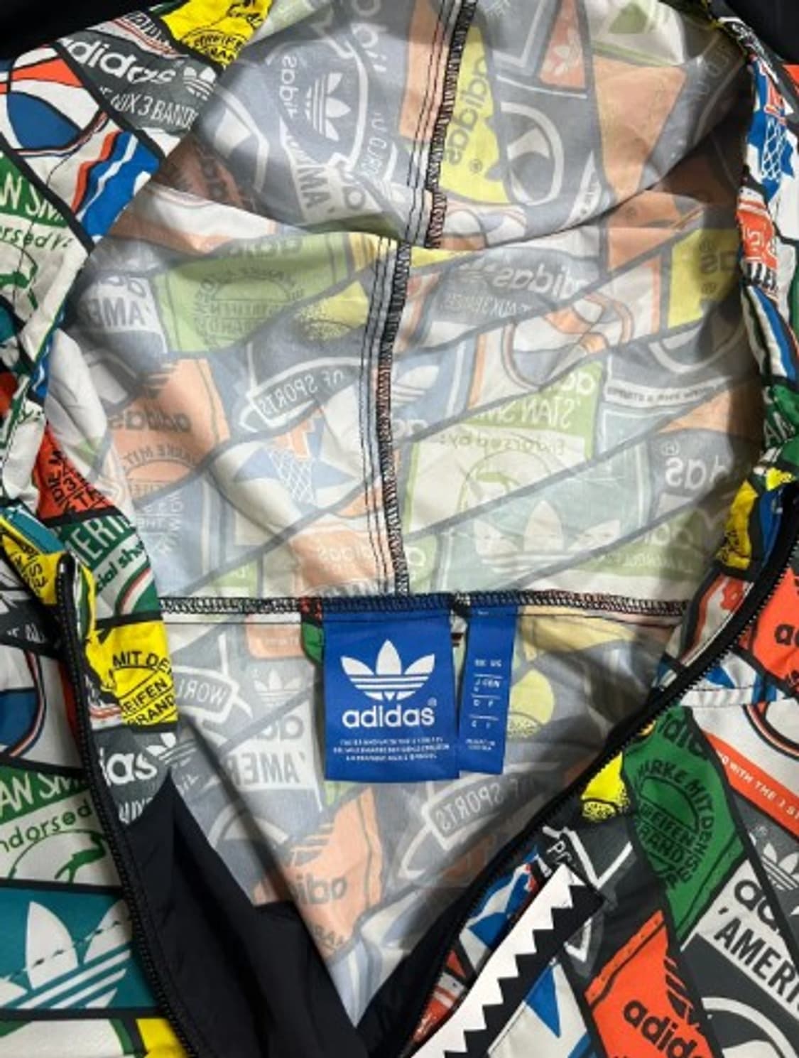 아디다스재팬 남성 바람막이 후드집업점퍼 상품이미지4