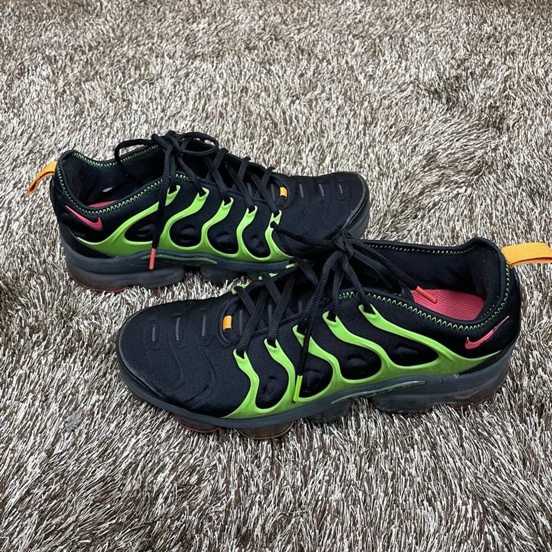 나이키 Nike 에어 베이퍼맥스 플러스 엠버 글로우 형광 그린 270 상품이미지2