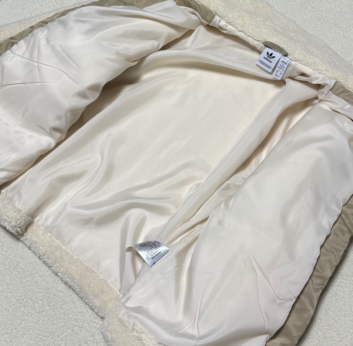 아디다스 카키 베이지 쉐르파 후리스 집업 상품이미지7