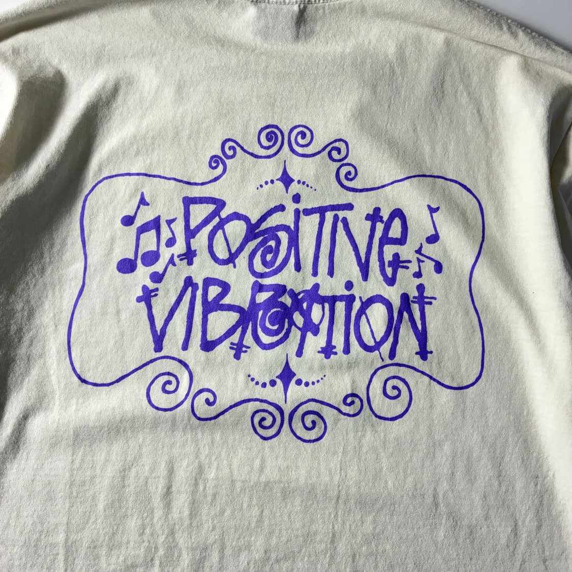 Stussy  스투시 포지티브 바이브레이션 화이트 롱슬리브 상품이미지2