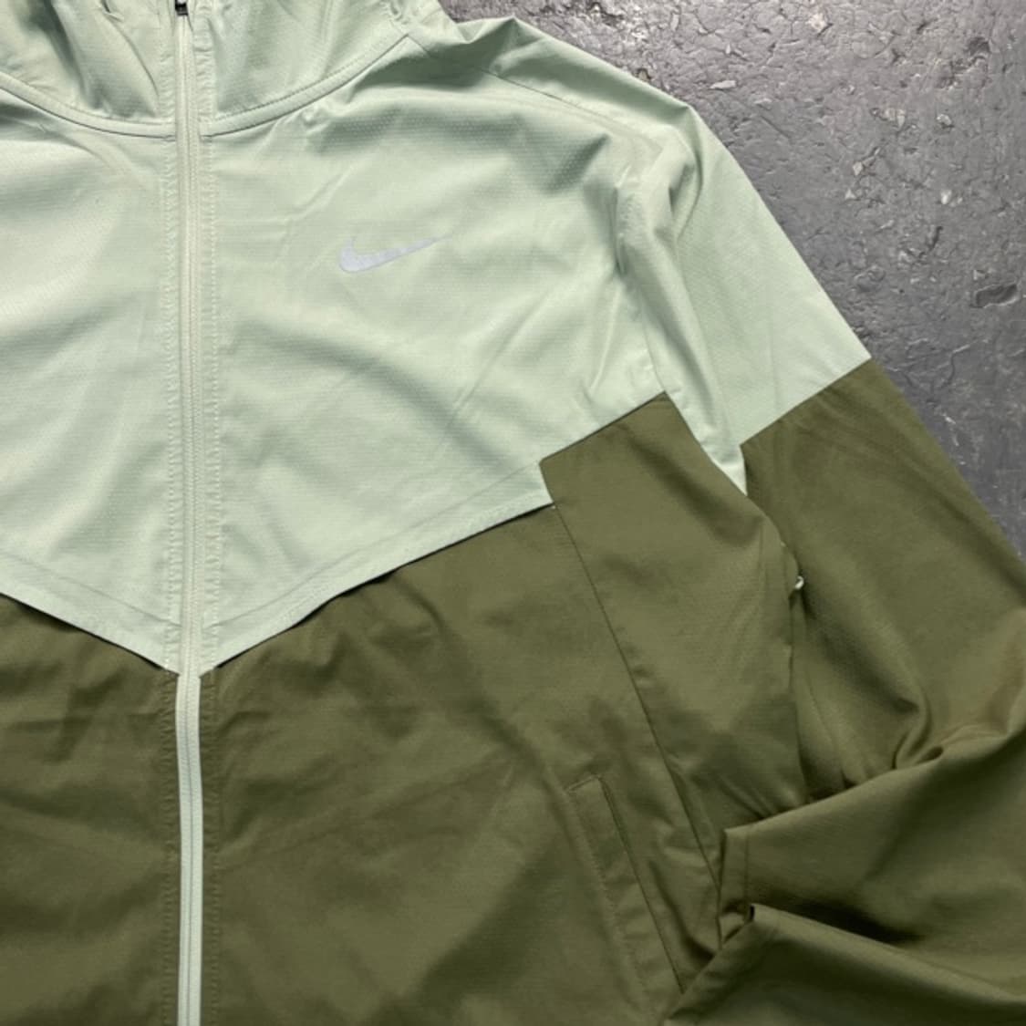 100 나이키 윈드러너 리펠 런닝 바람막이 상품이미지2