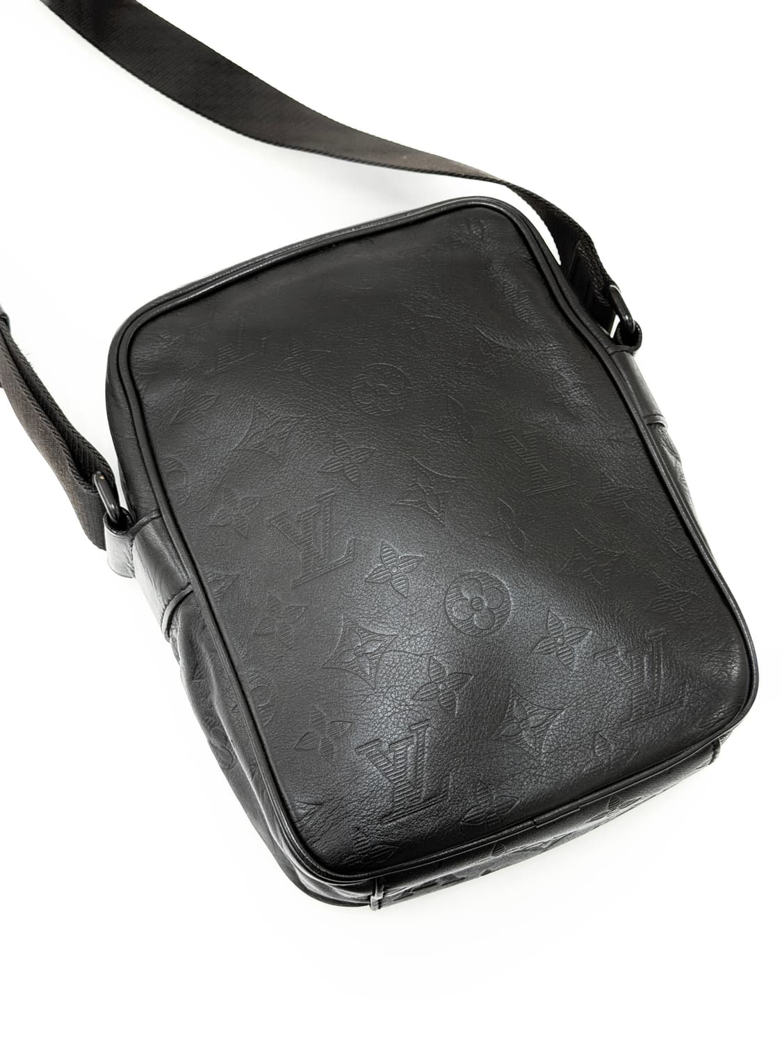 루이비통 모노그램 다뉴브 PM 크로스백 상품이미지4