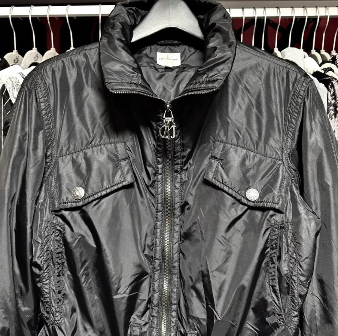 CALVIN KLEIN 캘빈클라인 라이더 크롭 패딩 자켓 상품이미지3