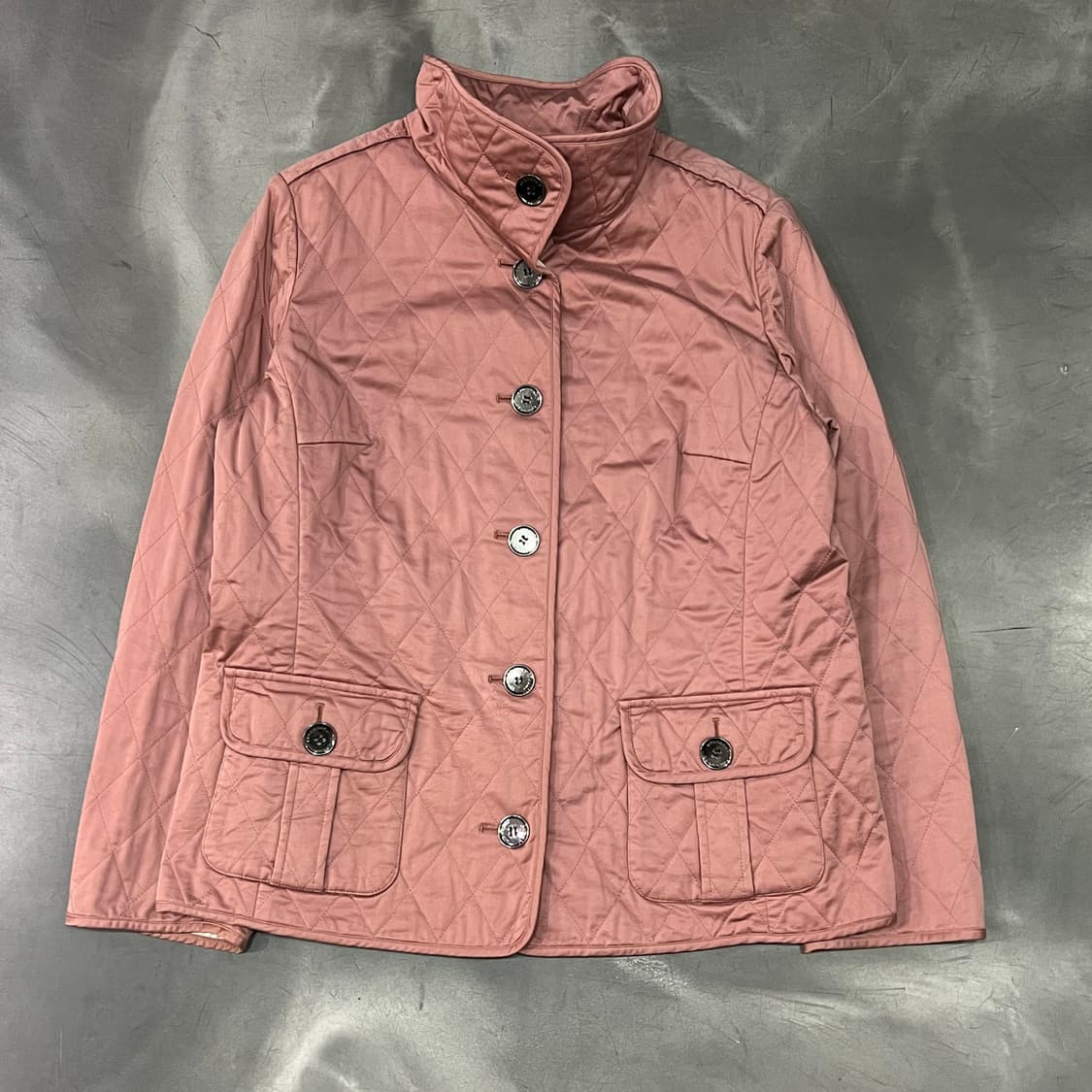  버버리 퀼티드 자켓 y14593 상품이미지1