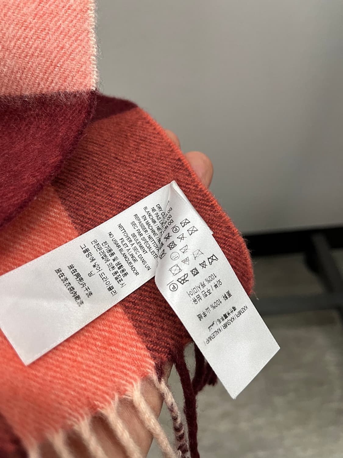 버버리 신형 캐시미어100% 머플러  상품이미지6