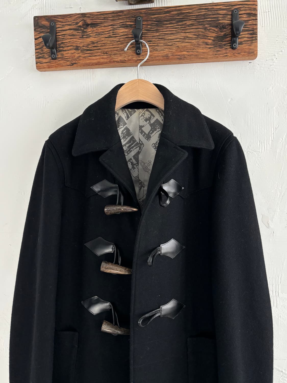 Vivienne Westwood 비비안웨스트우드 맨 블랙컬러 더플 코트 상품이미지5