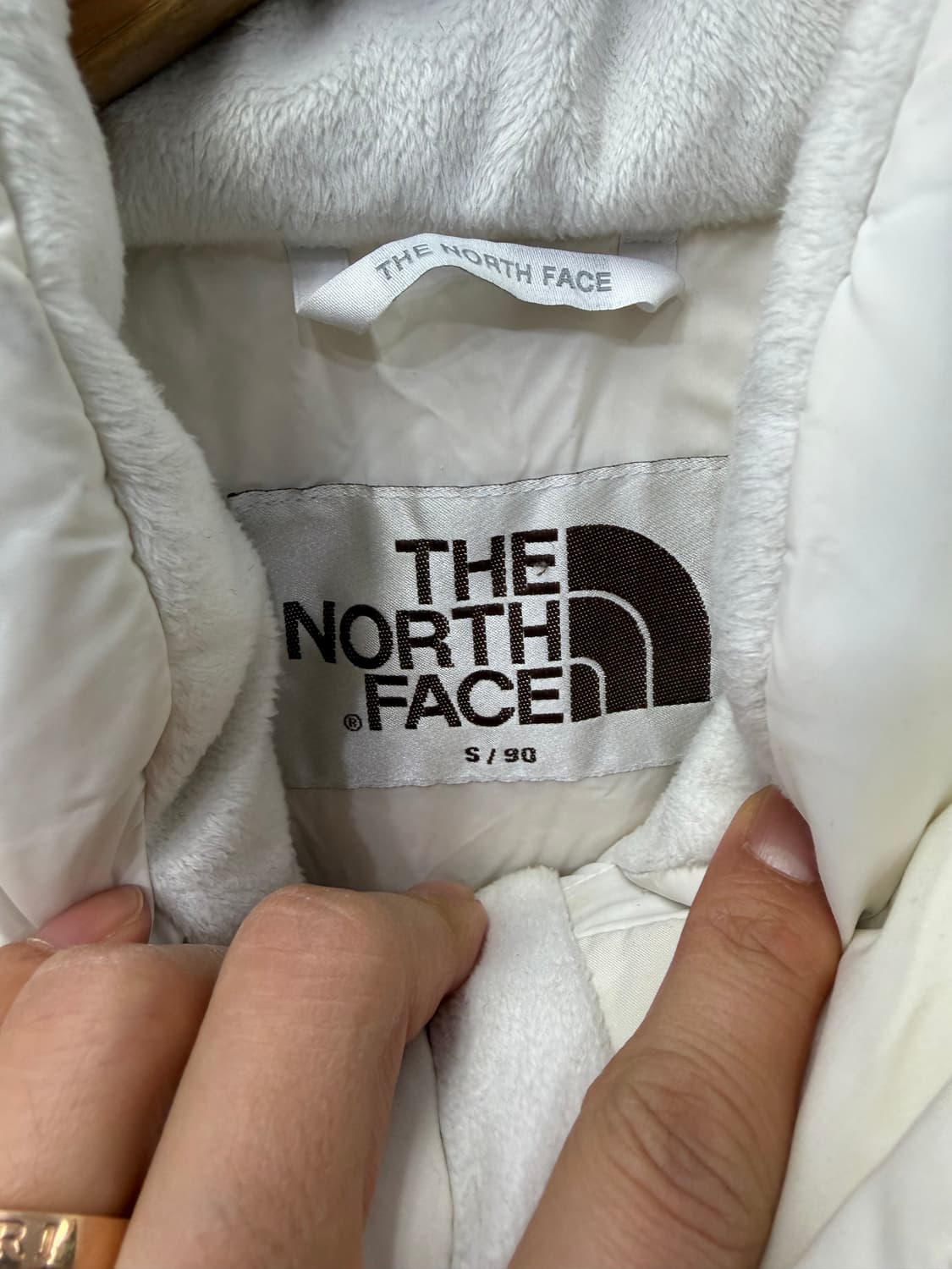 정품) 노스페이스 여성 DRYVENT 화이트라벨 구스패딩 S 상품이미지7