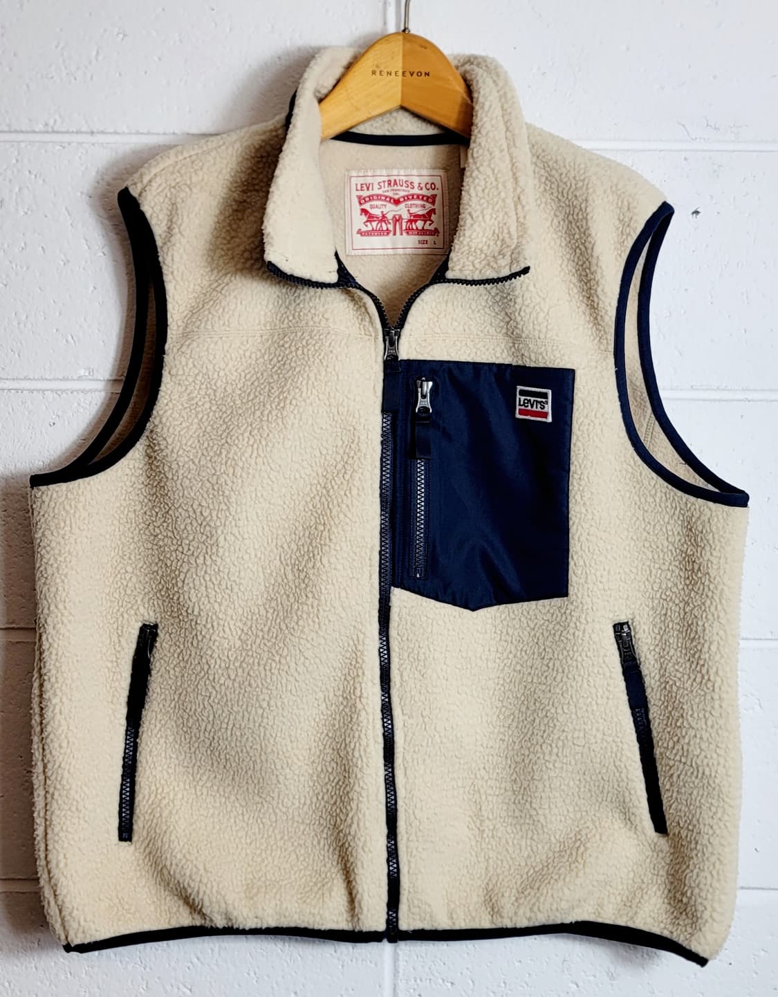 리바이스(남여공용) 양털 후리스 베스트(조끼) 판매 상품이미지2
