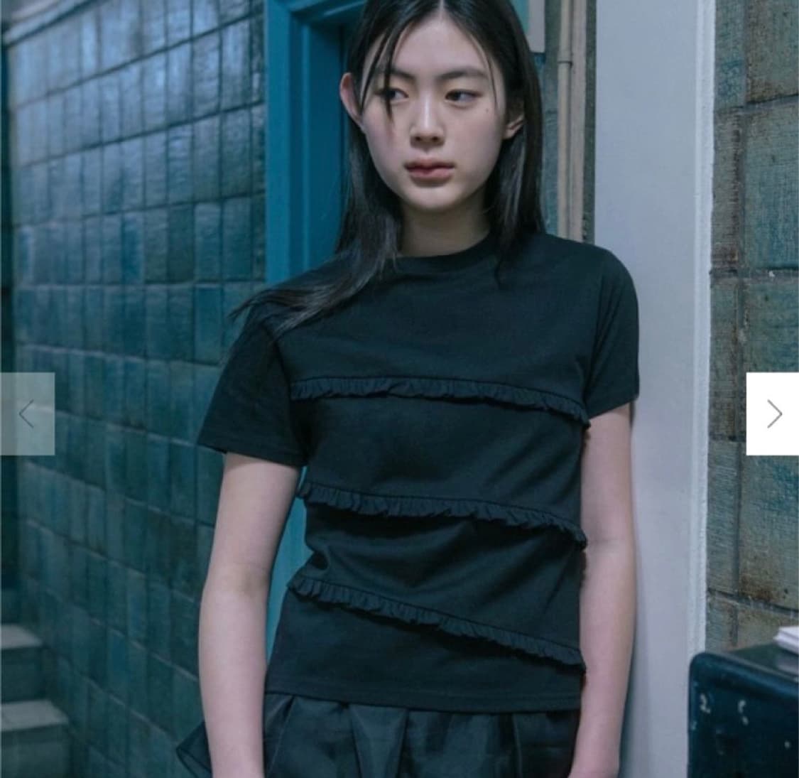 오헤시오 프릴 티셔츠 팔아요 상품이미지1