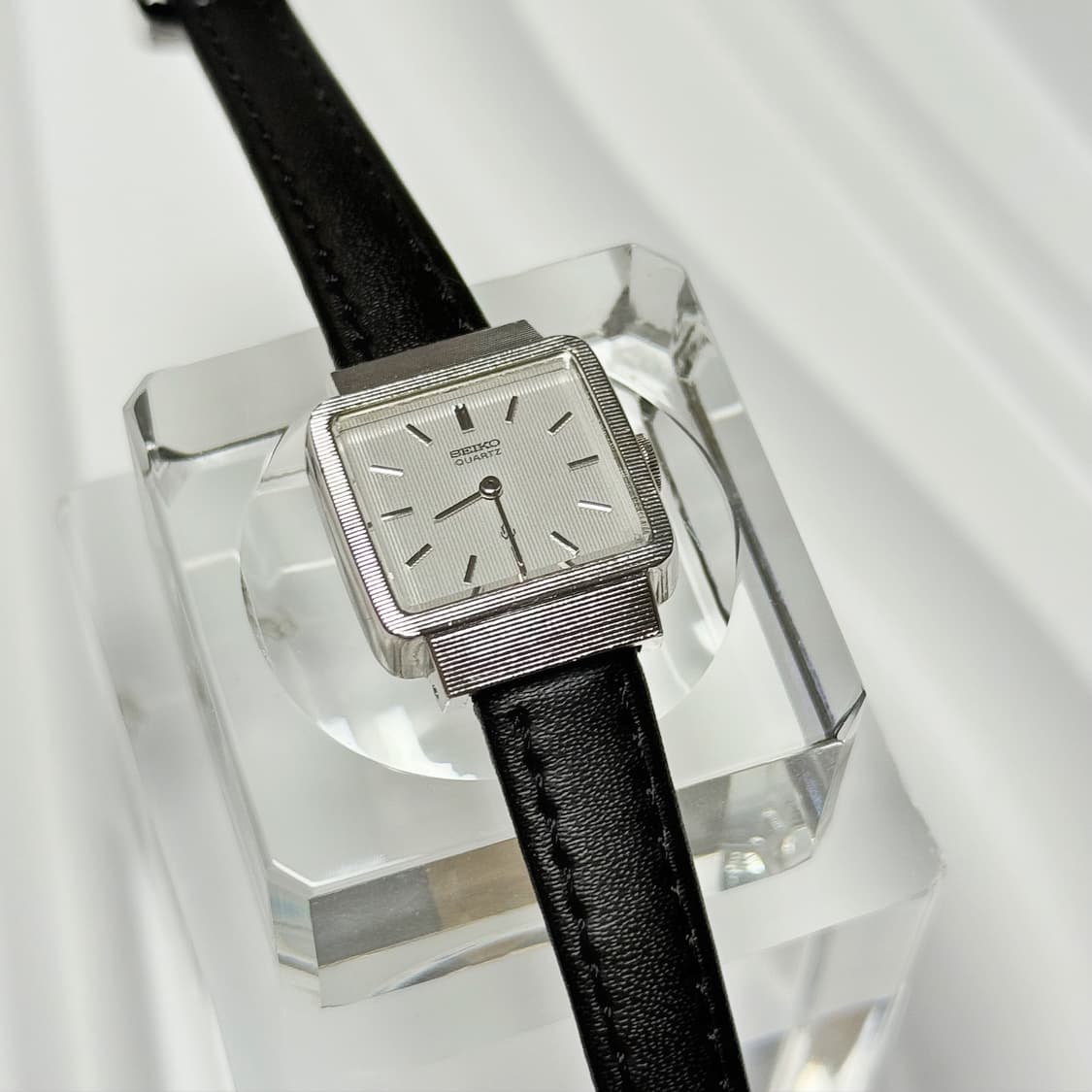 80's90's 빈티지 세이코 아르데코 스트라이프 스퀘어 워치 상품이미지3