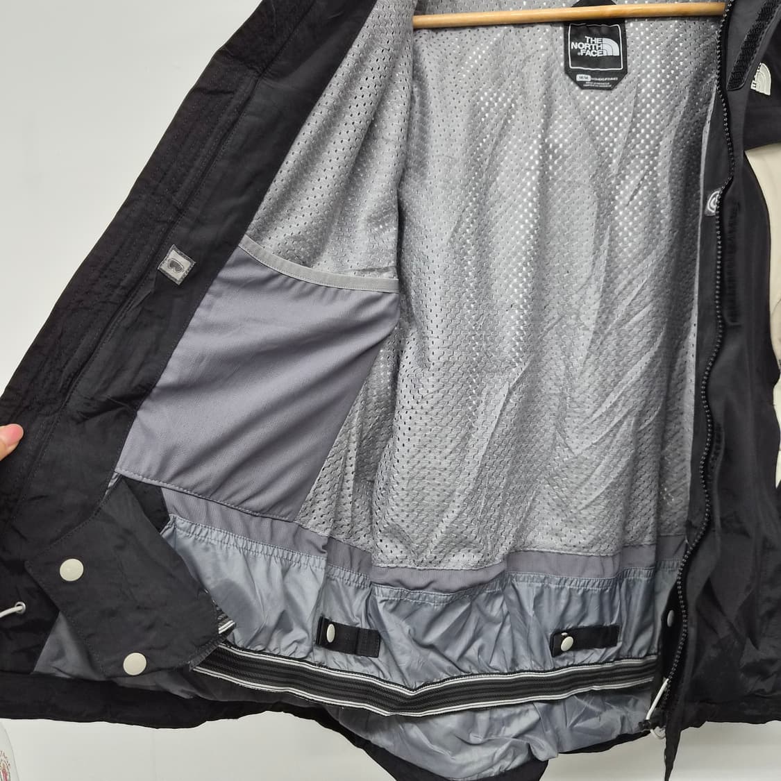 노스페이스 블랙 바람막이 자켓 남성 M 상품이미지9
