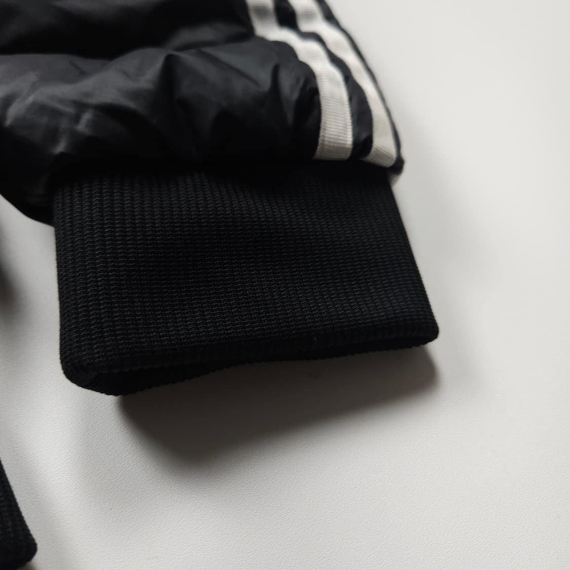 아디다스 슈퍼스타 경량 다운 트랙 패딩 (S) 상품이미지4