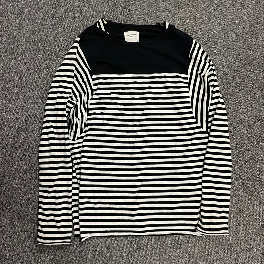 솔로이스트 스트라이프 티셔츠 상품이미지1