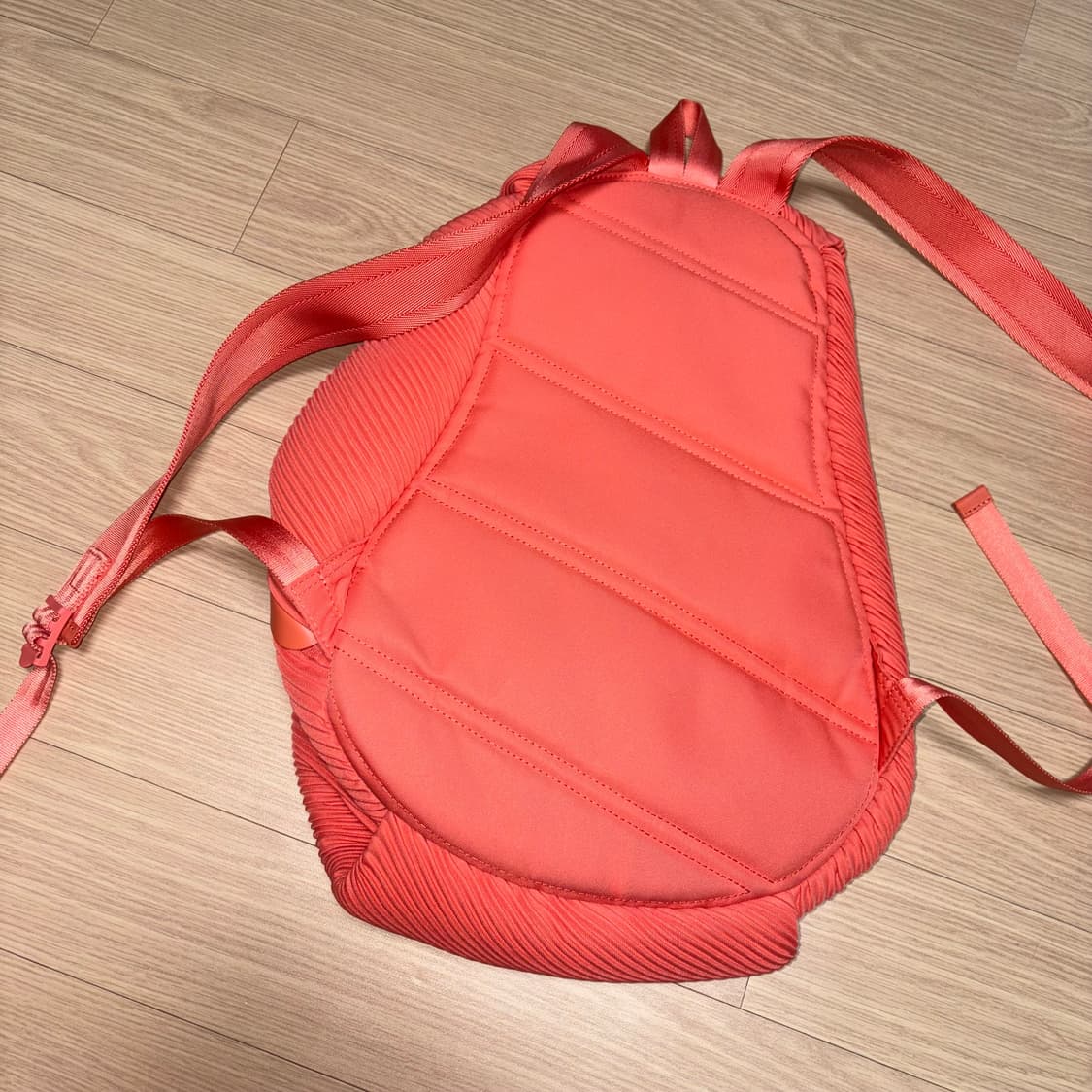 플리츠플리즈 바이어스 백팩 상품이미지8