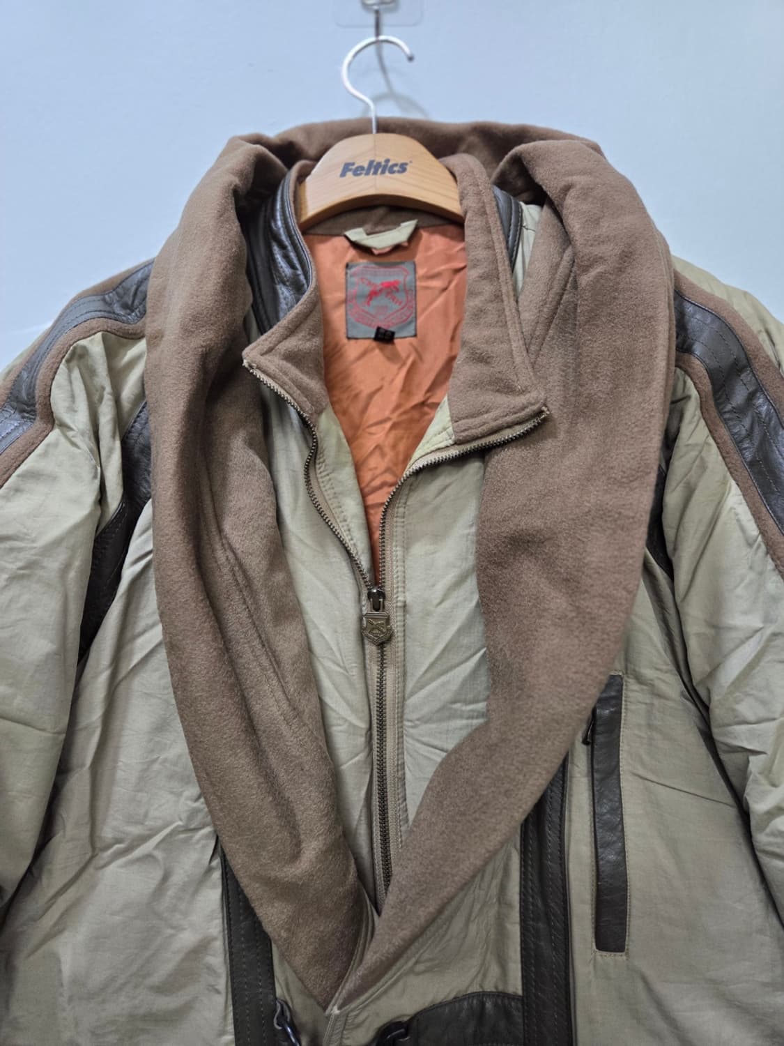 [M.06] [올드스쿨] Y2K CHEETAH 구스다운 패딩 80' 상품이미지2