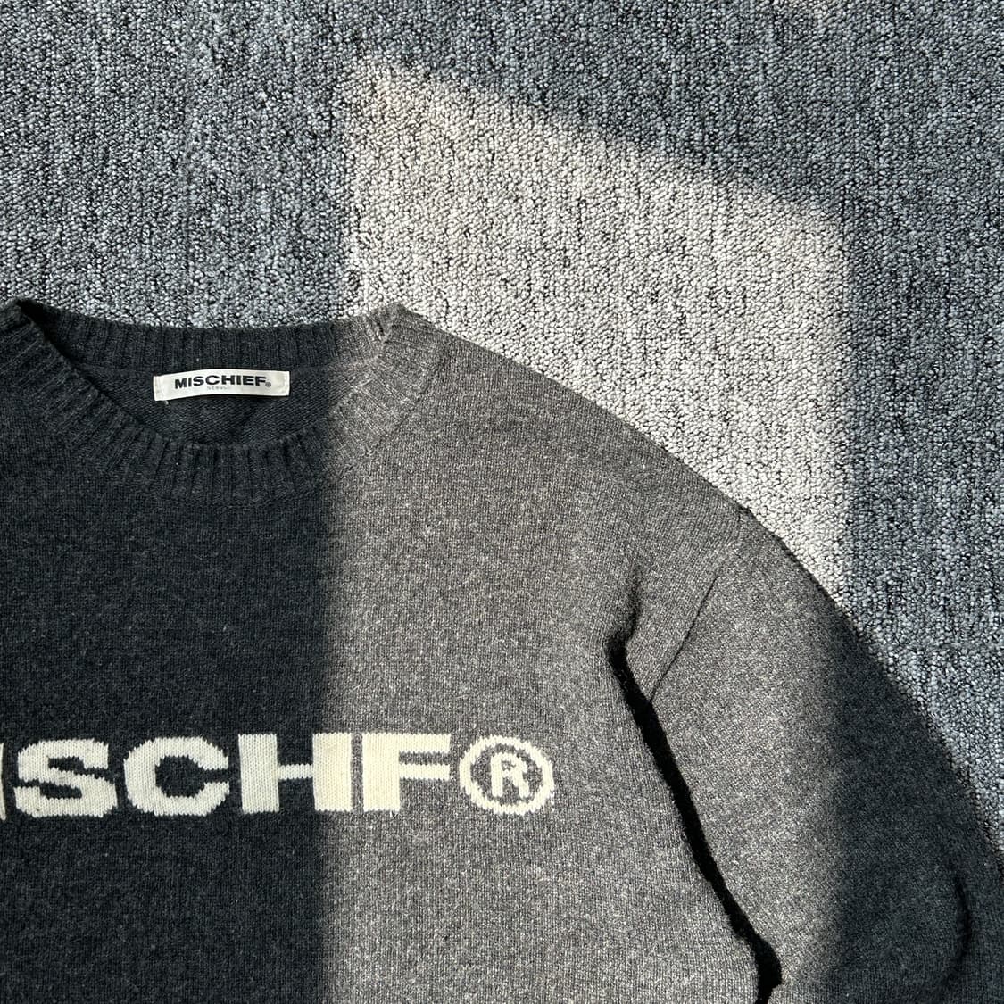 미스치프 차콜 캐시미어 니트 상품이미지2