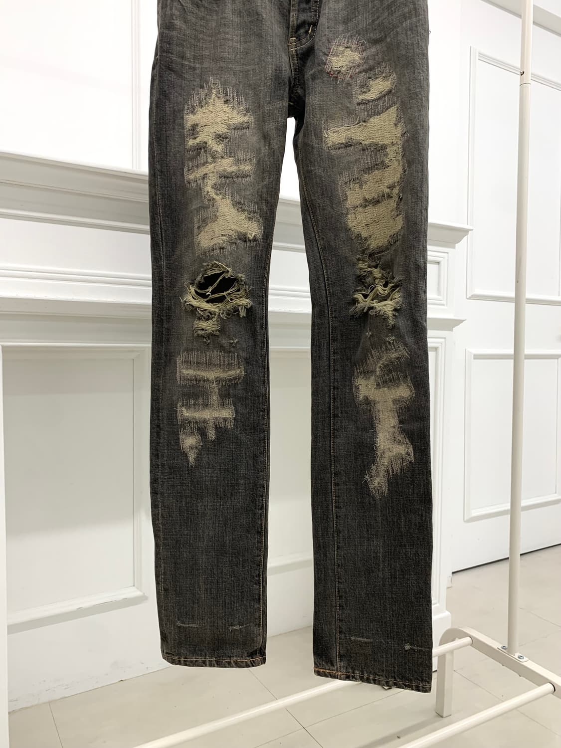 Stud detail distressed denim pants  상품이미지6