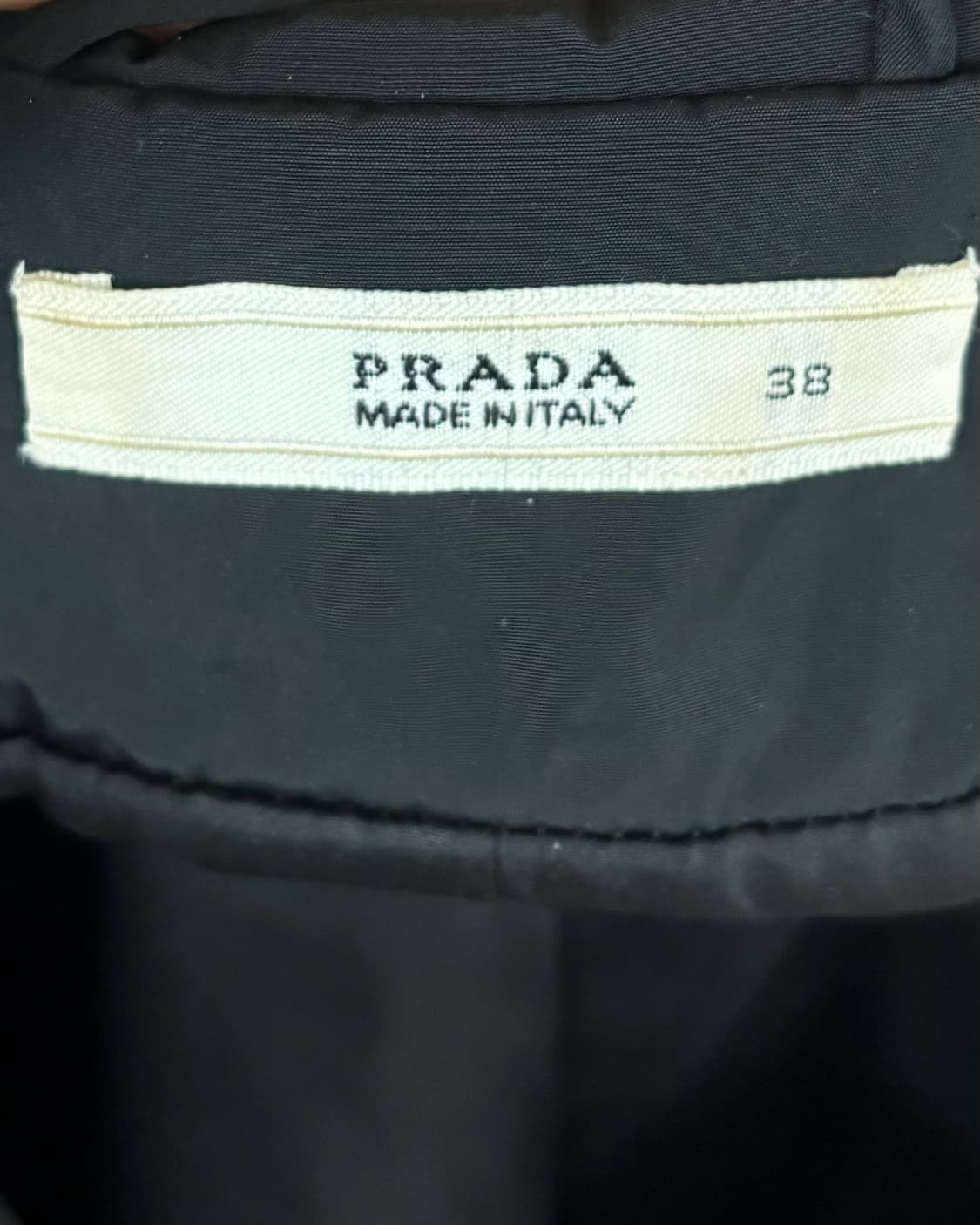 프라다 블랙 더블 브레스티드 트렌치코트 상품이미지7