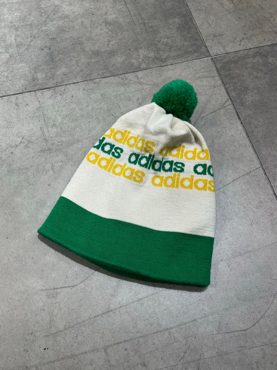 Adidas 빈티지 로고 패턴 니트 왕방울 비니  상품이미지1