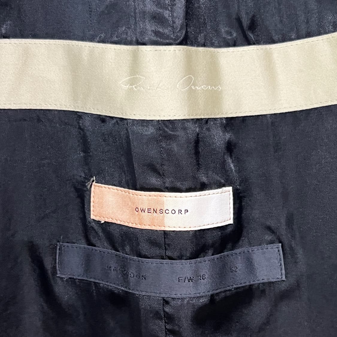 릭오웬스 16FW "MASTODON" 런웨이 컬렉션 Orchid 코트 상품이미지8