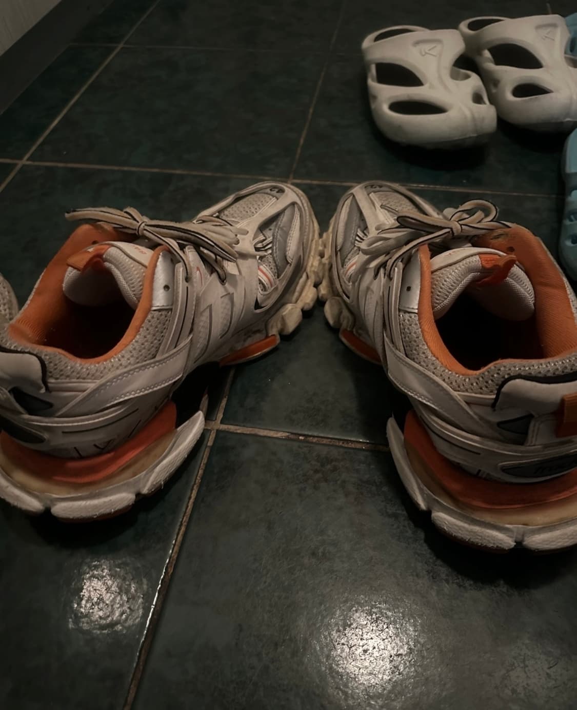 발렌시아가 트랙 흰주 상품이미지2