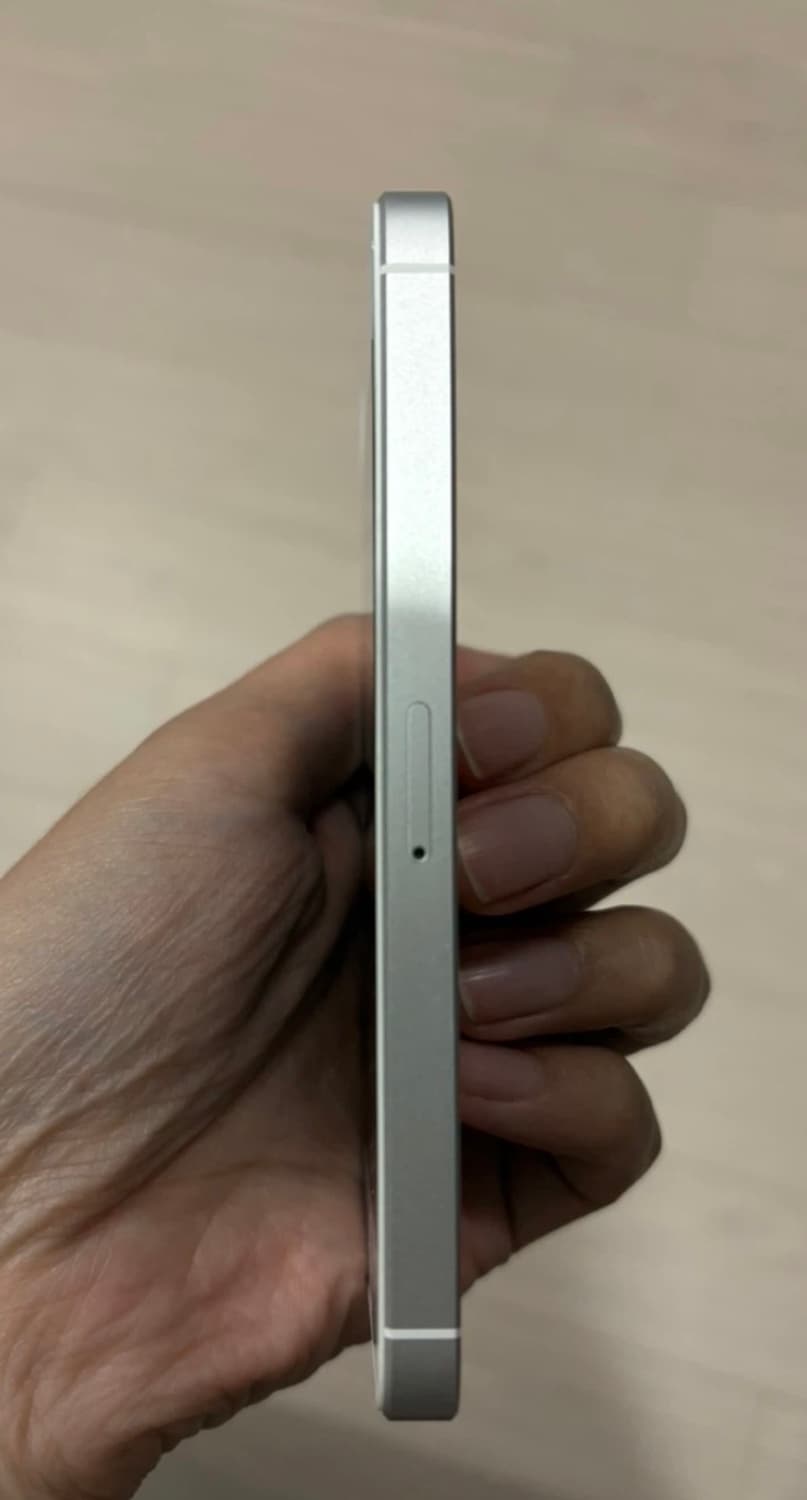 아이폰 SE1 실버 32GB 배터리효율85% 상품이미지4