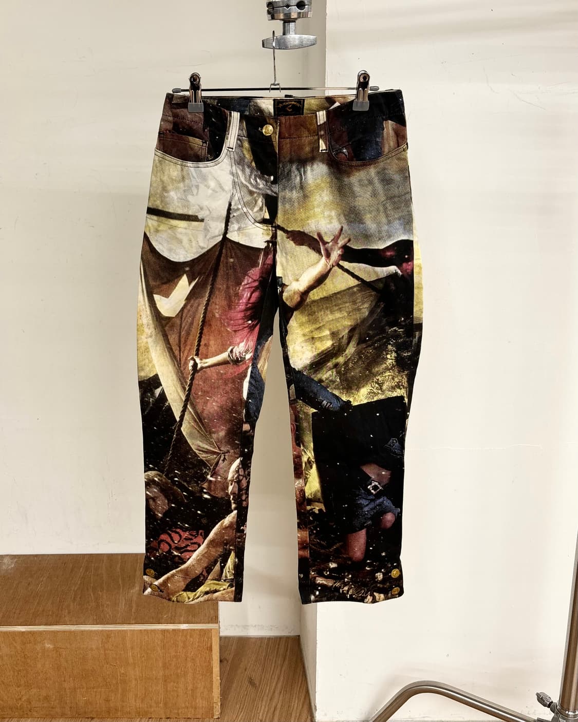 비비안 웨스트우드 앵글로마니아 아카이브 풀 프린트 팬츠  상품이미지1