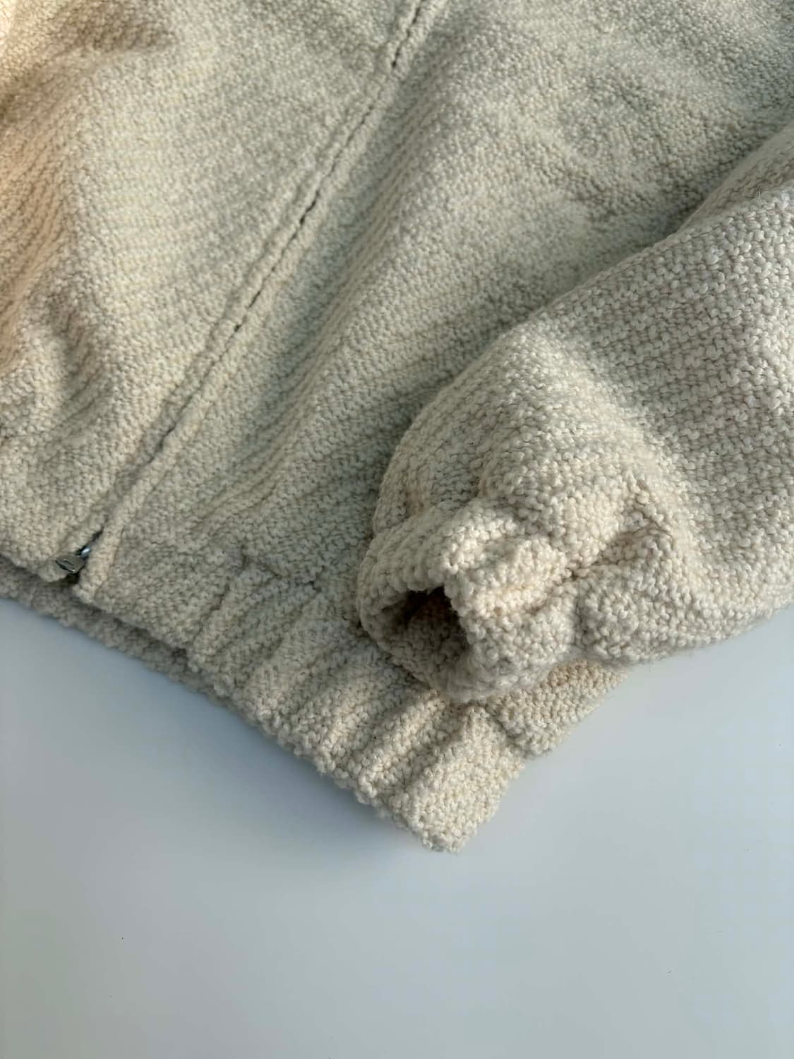 [OS] 인사일런스 울 트위스트 자카드 하이넥 점퍼 상품이미지4