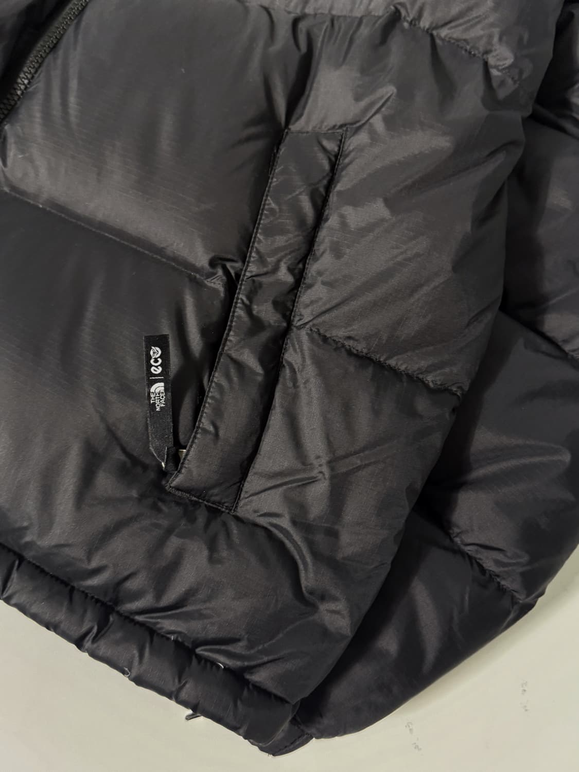 노스페이스 오버핏 1996 에코 눕시 패딩 상품이미지6