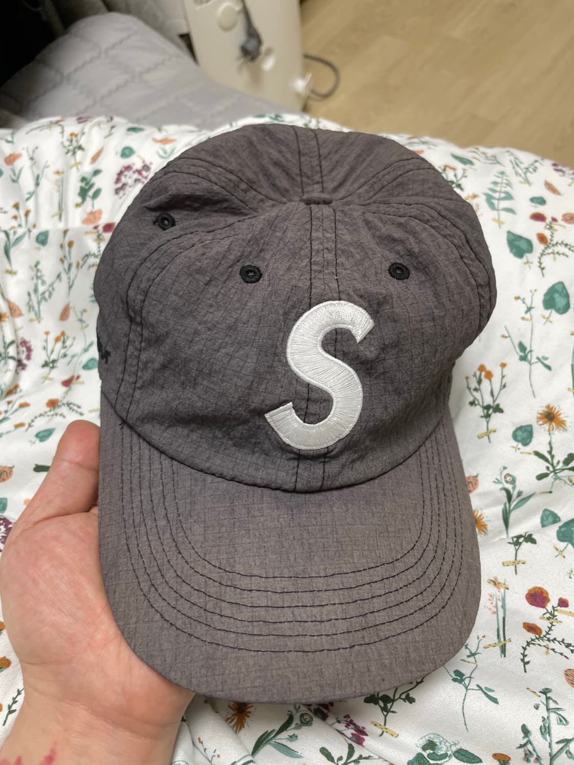 슈프림 코듀라캡 그레이 팝니다 상품이미지1