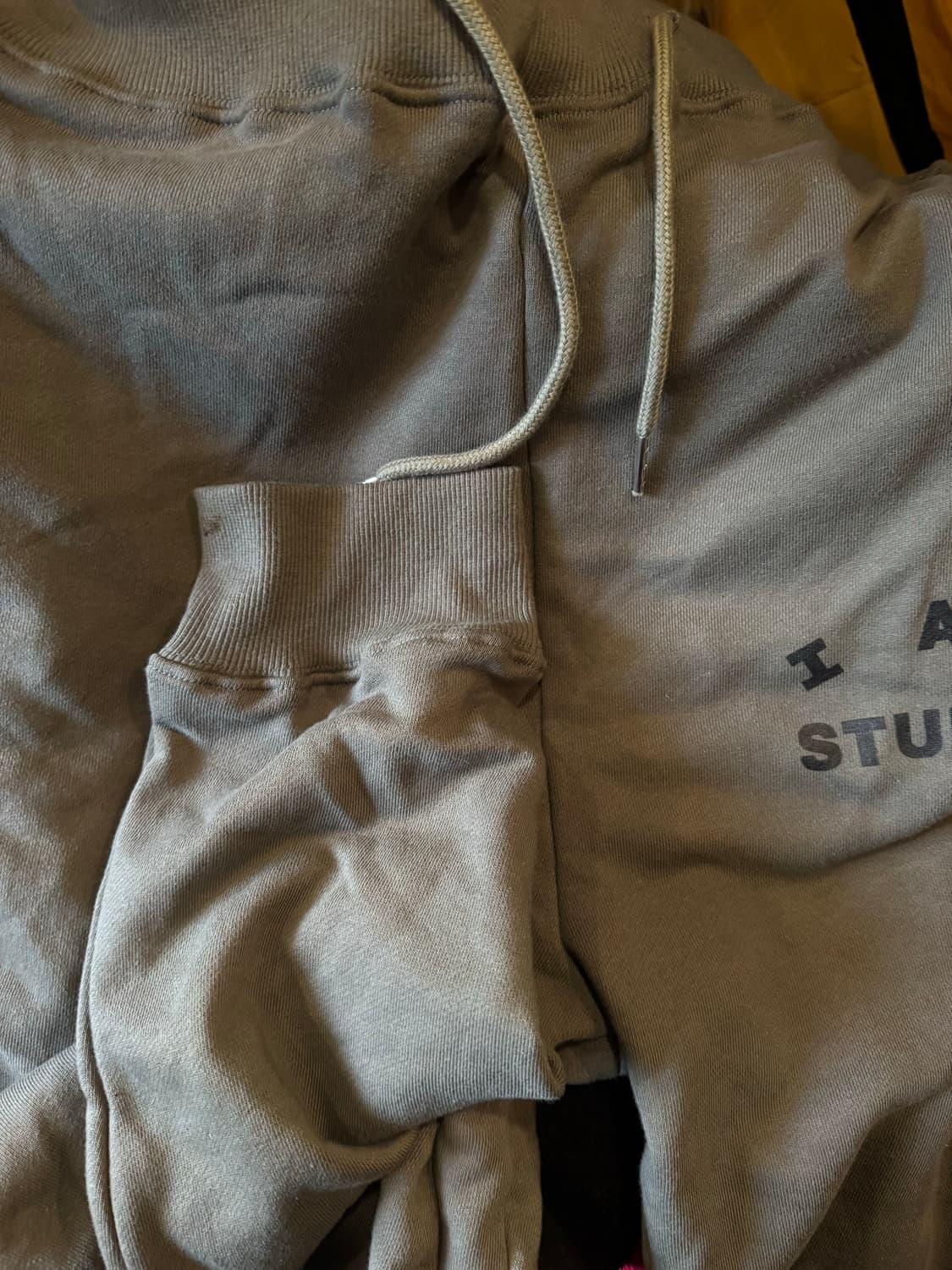 아이앱 스튜디오 카키색 조거 팬츠 상품이미지2