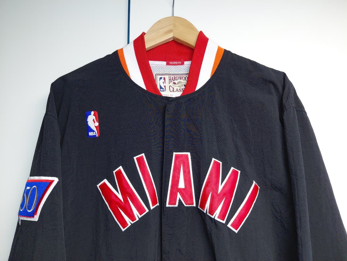 [L]미첼앤네스 마이애미 히트 어센틱 웜업 자켓 상품이미지8