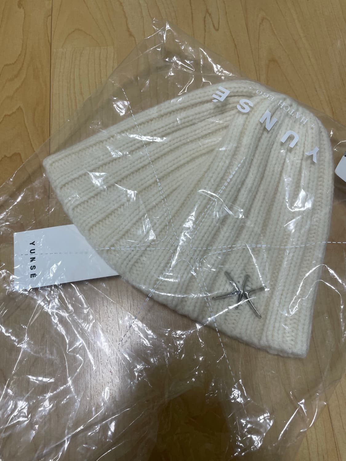 (새상품) 윤세 로고 비니 yunse Hatch Logo Beanie 상품이미지5