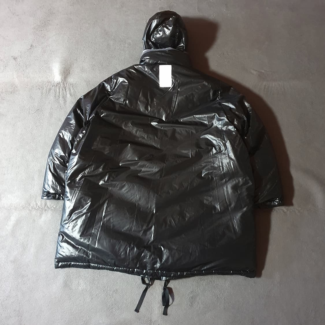 남여공용 에크루 스탠드얼론 오버핏 구스다운 리버시블 롱패딩 1 상품이미지2