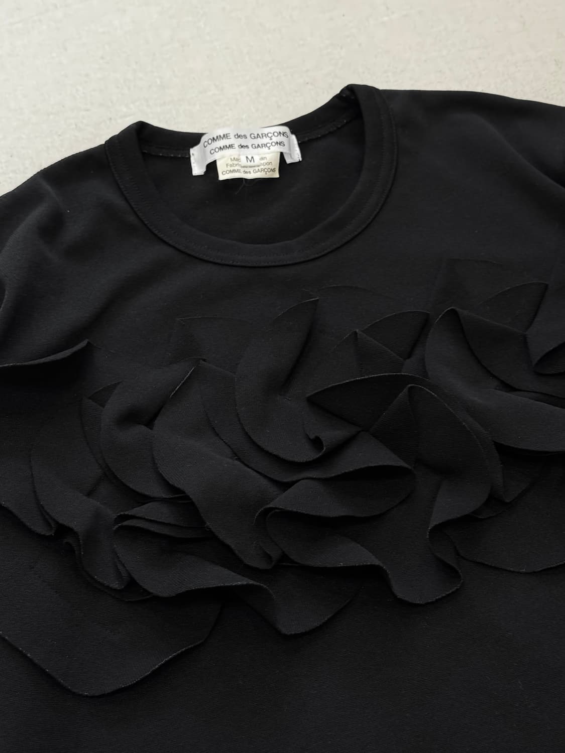 꼼데가르송 꼼꼼 17ss 크링클드 티셔츠 상품이미지4