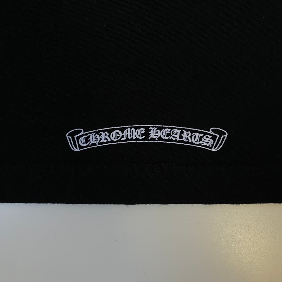 [L] 크롬하츠 홀스슈 로고 포켓 티셔츠 블랙 상품이미지7