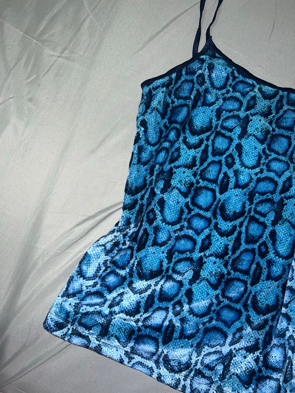 ✨vintage velvet blue python sleeveless✨ 상품이미지4